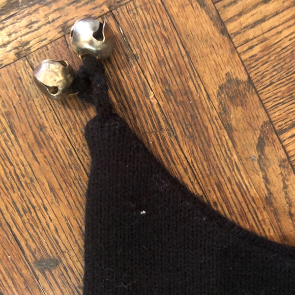 MAUREEN OF THE MEWS HANDMADE IN NEW HAMPSHIRE ,SKI HAT with bells one size, wool - Picture 2 of 8